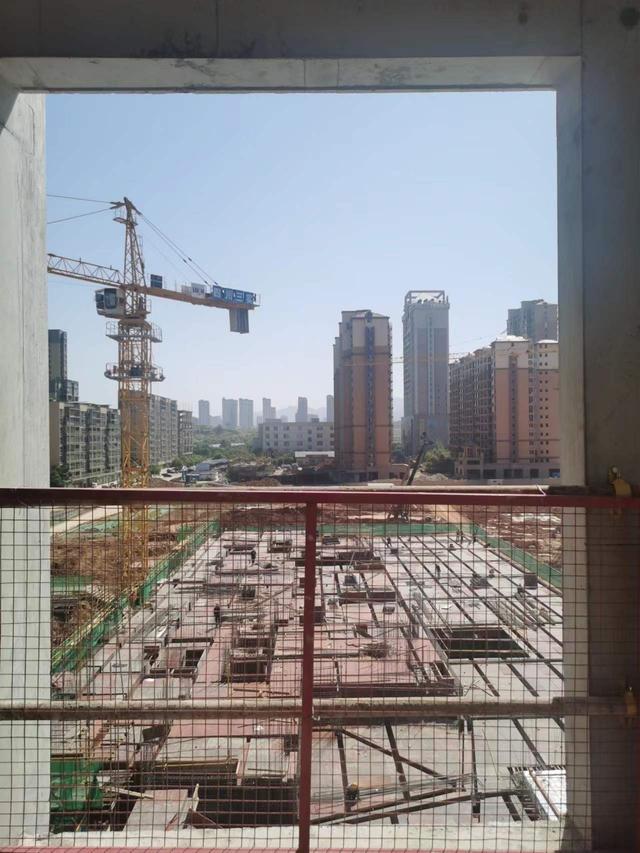 感受所見即所得的購房體驗(yàn)--岳麓青城“透明超級(jí)工廠”硬核亮相